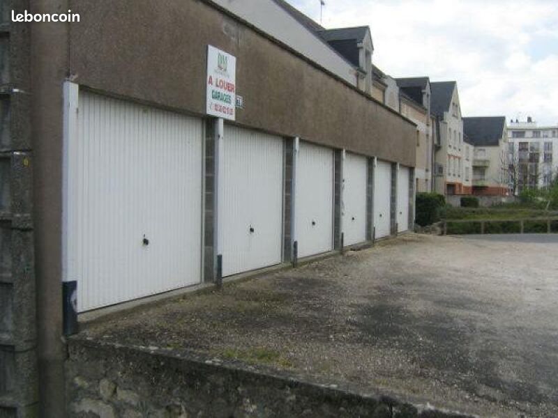 Garage/box Orleans · à Orléans · 64 €/mois