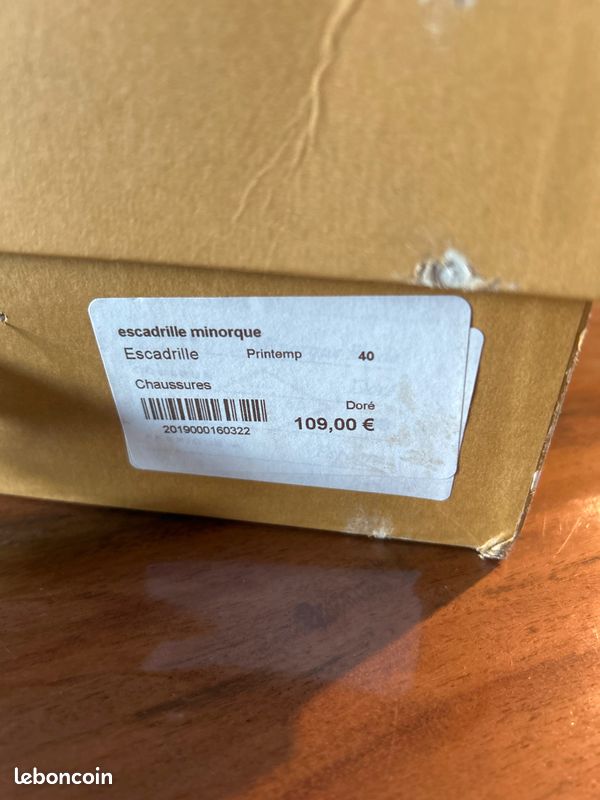 Chaussure taille 40 neuf (image 4)