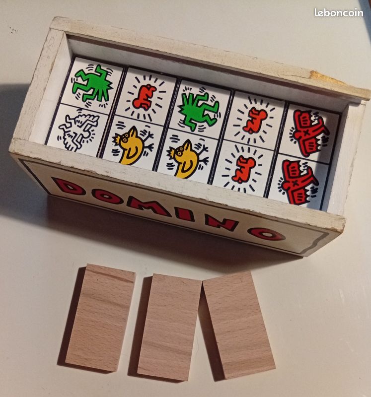 Vilac - Grand modèle de Jeu d'échecs Keith Haring - Jeu d'echecs en Bois 32 pièces - A partir de 72 Mois - 9229
