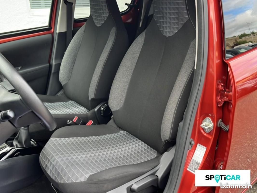 Peugeot 108 VTi 72ch S&S BVM5 Style (image 9)