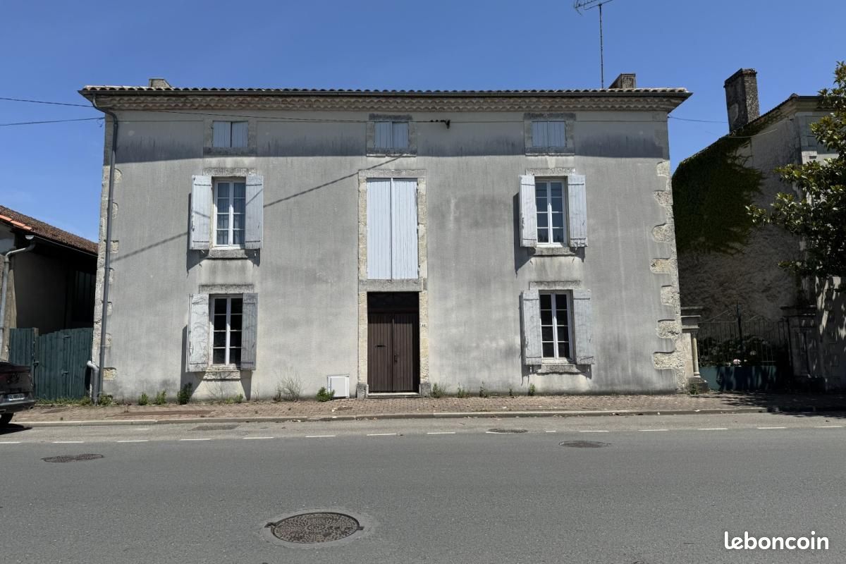 Maison 4 pièces 152 m² · à Casteljaloux · 152 m² · 99 000 €