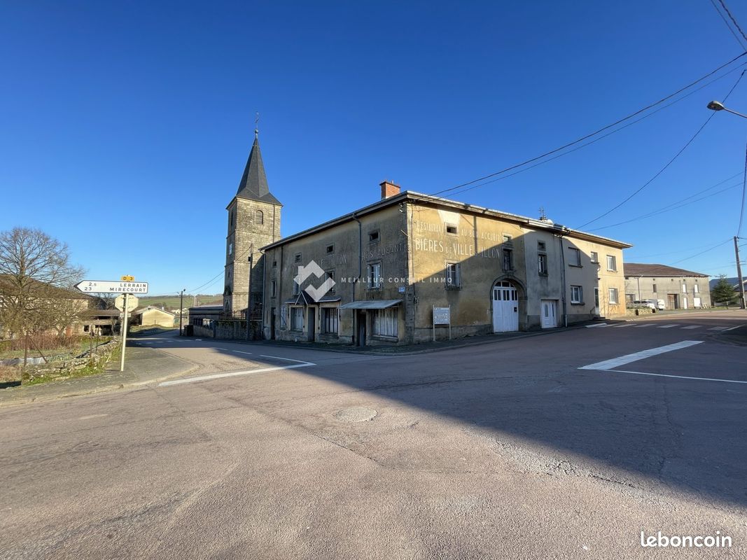 Immeuble 300 m² · à Escles · 300 m² · 34 990 €