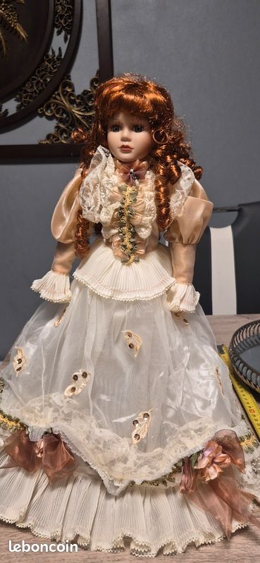Poupée décorative design Jouet fait main en tissu Décoration d