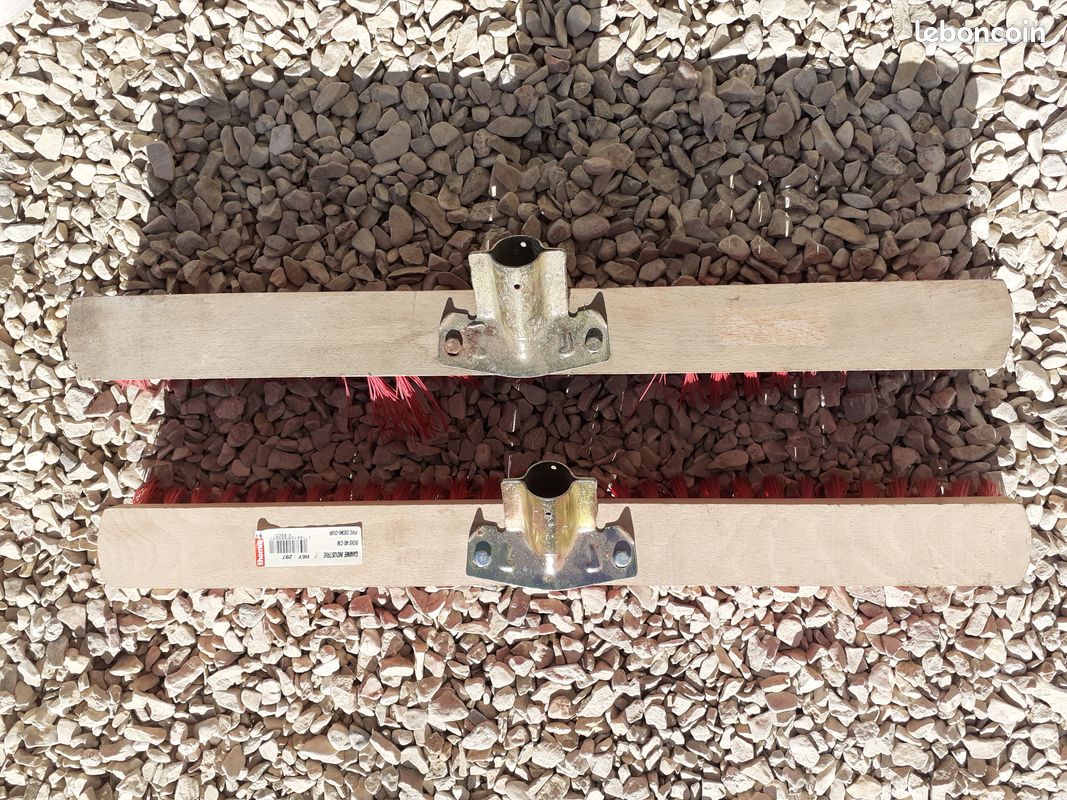 Lot de 3 grands balais (image 2)