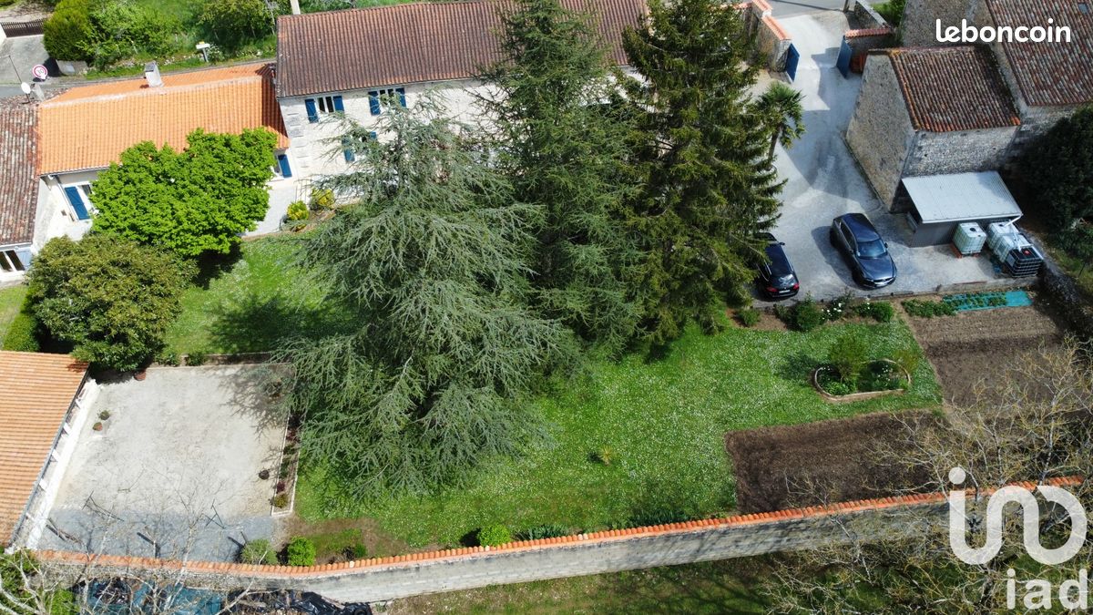 Longère 7 pièces 180 m² - Marthon 16380 (image principale 18)