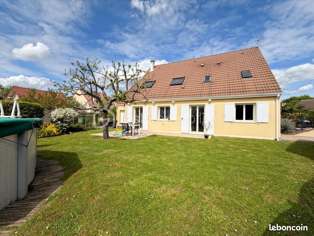 Maison 7 pièces 163 m² · à Saint-Germain-lès-Corbeil · 163 m² · 479 000 €