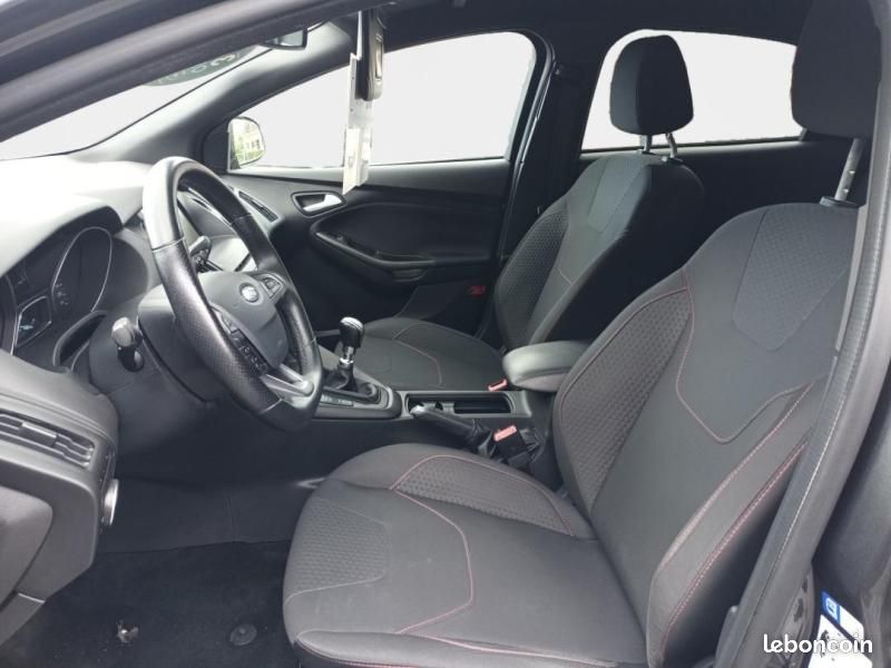 Ford Focus 1.0 EcoBoost 125ch Stop&Start ST Line (image 14)