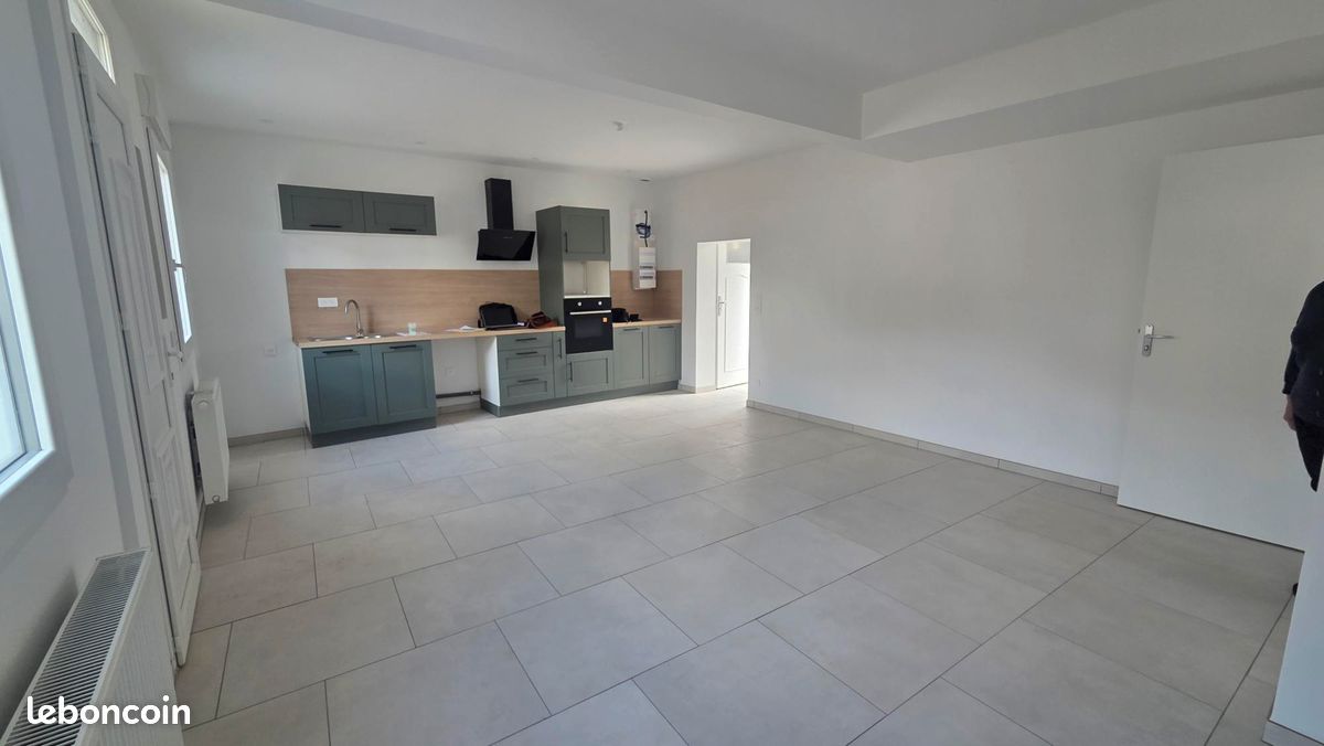 Appartement 3 pièces 76 m² · à Molliens-Dreuil · 76 m² · 620 €/mois