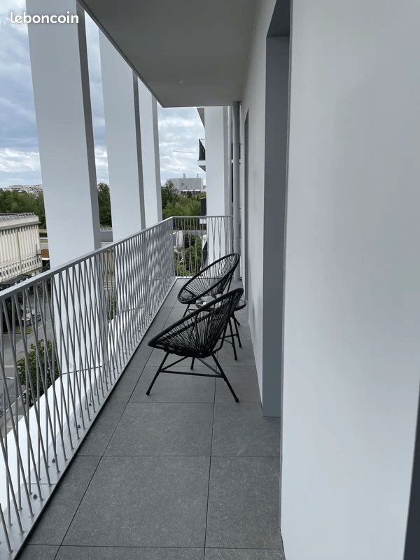 Appartement 3 pièces 85 m² · à Bois-Colombes · 85 m² · 1 100 €/mois