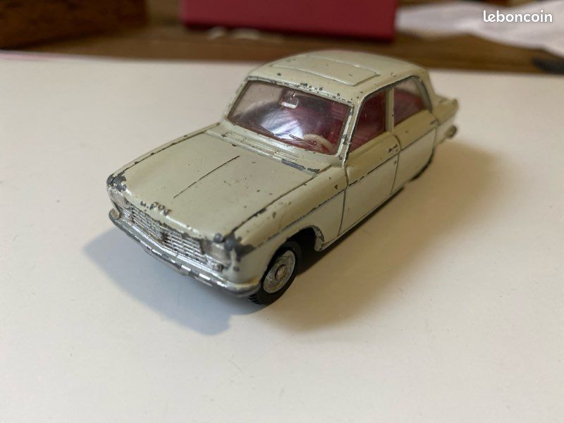 Dinky Toys N°510 Peugeot 204 - Boîte D'origine - Échelle 1:43