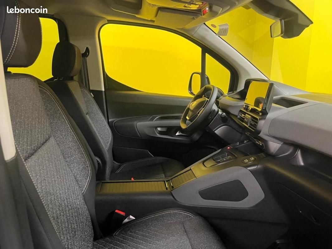 Peugeot Rifter 1.5 BLUEHDI 130CV EAT8 Allure N1 / EN STOCK SANS MALUS (image 9)