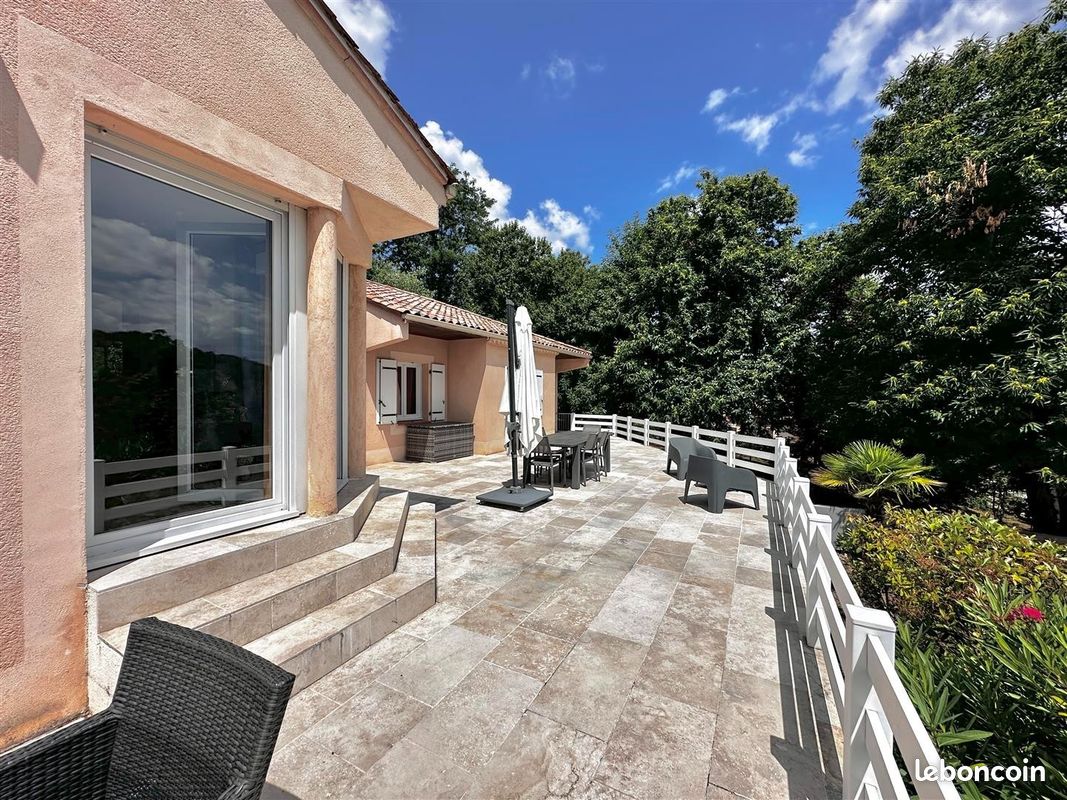 Maison 5 pièces 136 m² · à Cahors · 136 m² · 371 000 €