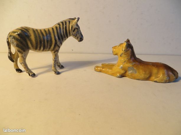 Plomb Creux BF - Figurine Animal Sauvage Lionne - Pêche Leurre - Vintage Français