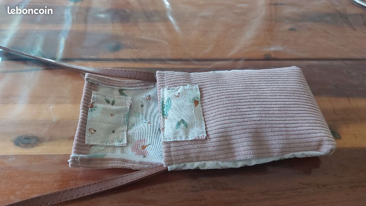Pochette portable (image 4)