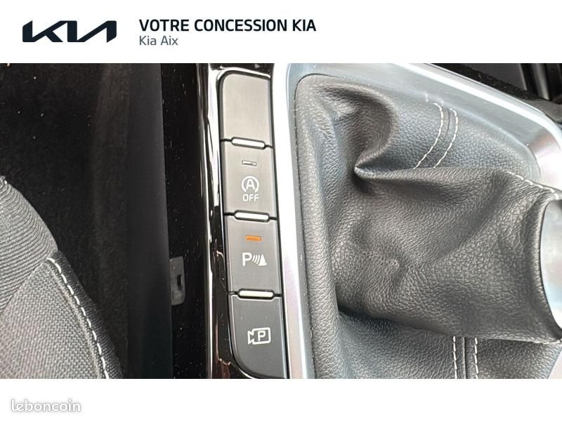 Kia Ceed 1.0 T-GDI 120ch GT Line (image 28)