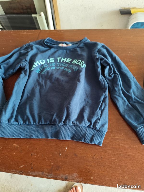 1 sweat et un pull 8 ans (image 2)