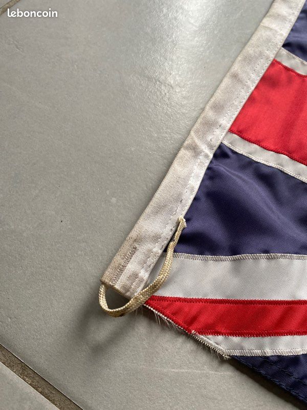 Z VENDU Drapeau français 1940/1950