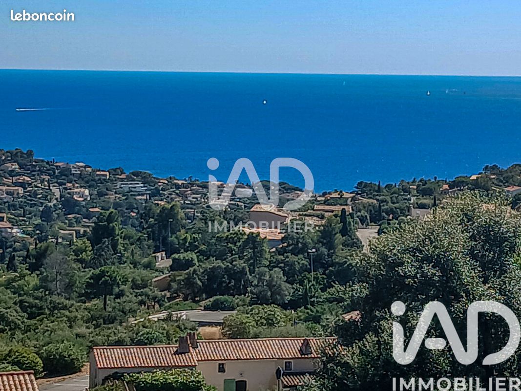Appartement 2 pièces 35 m² · à Roquebrune-sur-Argens · 35 m² · 225 000 €