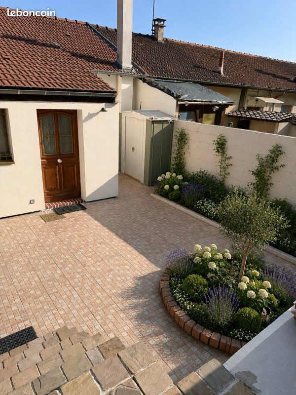 Maison 5 pièces 90 m² · à La Grande-Paroisse · 90 m² · 205 000 €