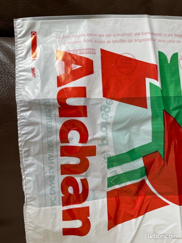 Lot de sacs plastique Auchan différents Collection