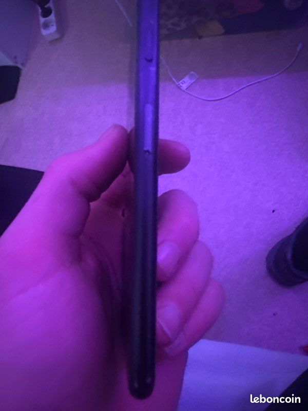 IPhone SE (image 4)