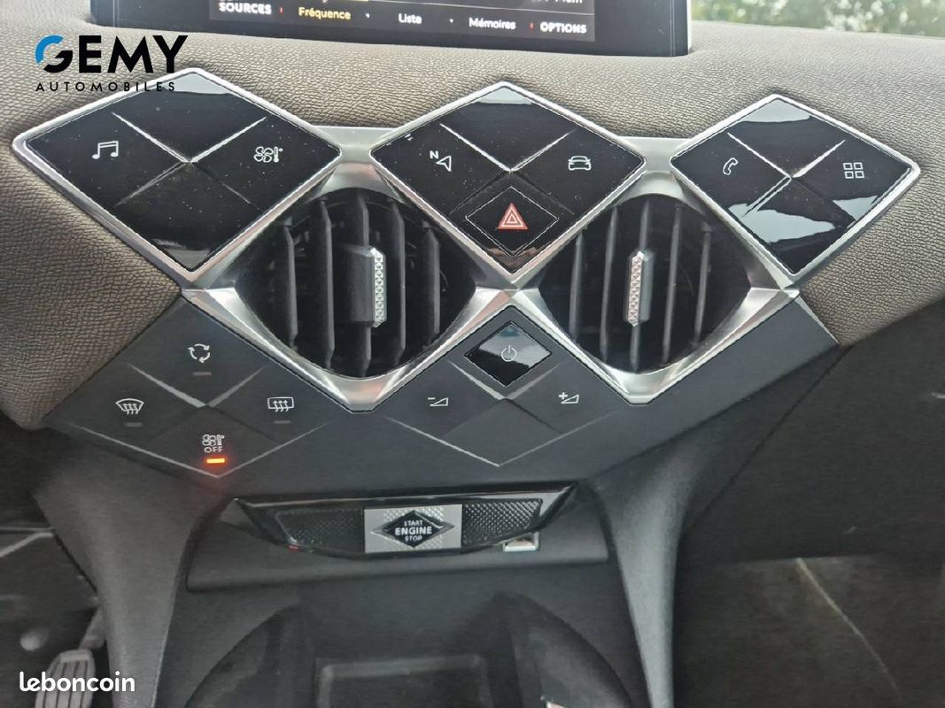 DS DS3 Crossback BlueHDi 100 BVM6 So Chic (image 13)