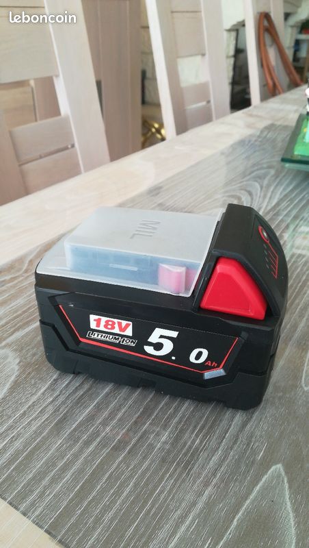 Batterie Milwaukee 18 v (image 2)