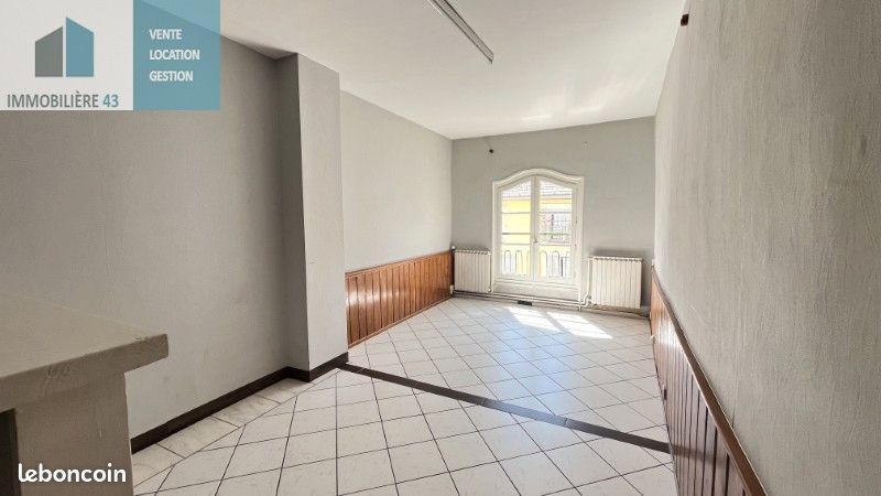 Appartement 1 pièce 31 m² · à Le Puy-en-Velay · 31 m² · 263 €