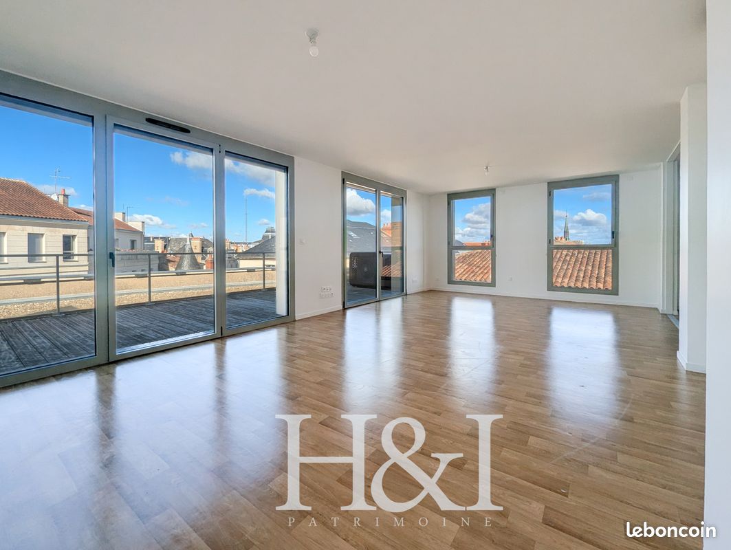 Appartement 4 pièces 127 m² · à Poitiers · 127 m² · 1 500 €/mois