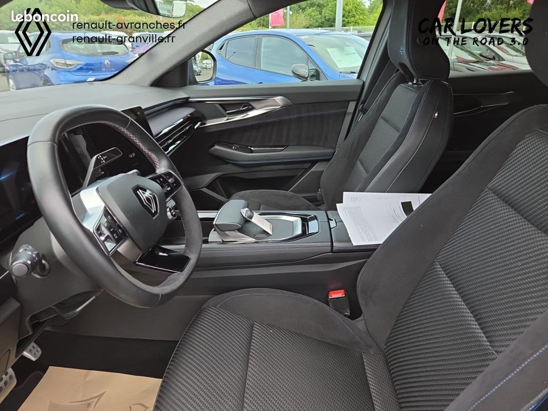 RENAULT Austral E-Tech hybrid 200 Techno esprit Alpine (image 16)