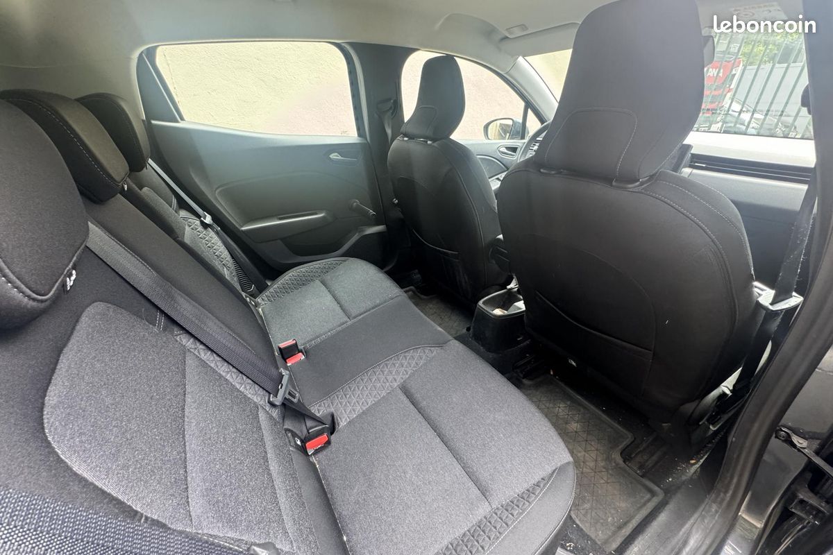 RENAULT CLIO 1.6 E-Tech Hybride - 140 - BVA multi-modes - 2021 V BERLINE Business (image 17)
