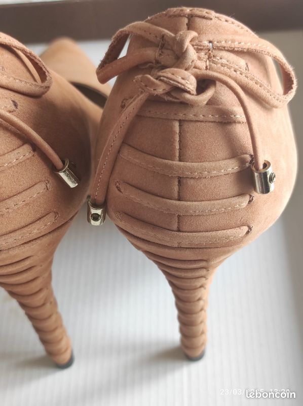 Escarpins roberto durville état neuf Chaussures