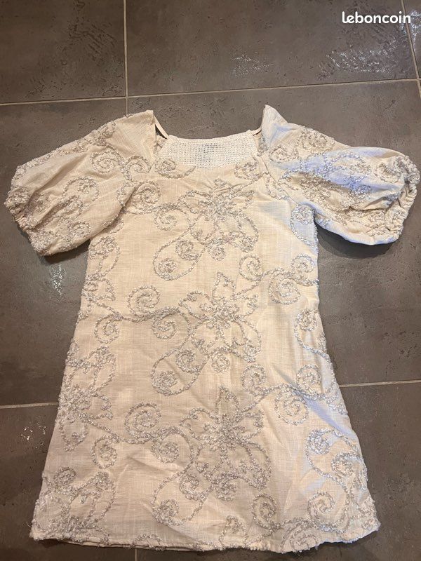 Robe fille Zara beige écrue chic élégante fête cérémonie