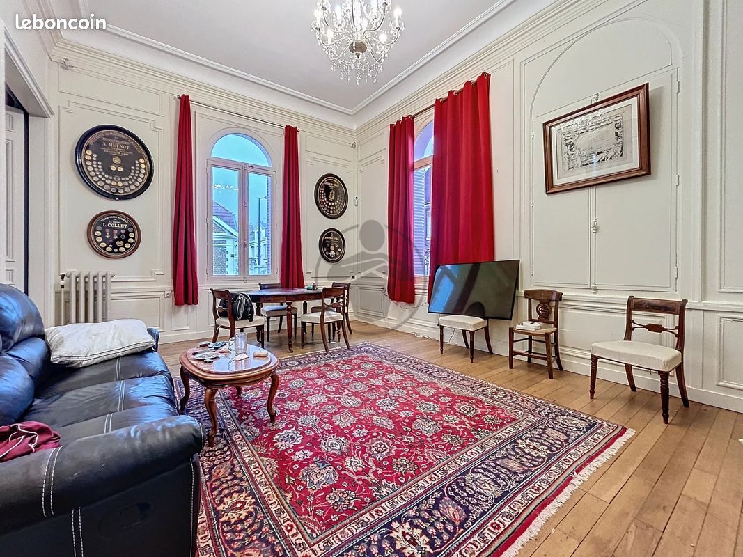 Appartement 3 pièces 113 m² · à Saint-Quentin · 113 m² · 149 000 €