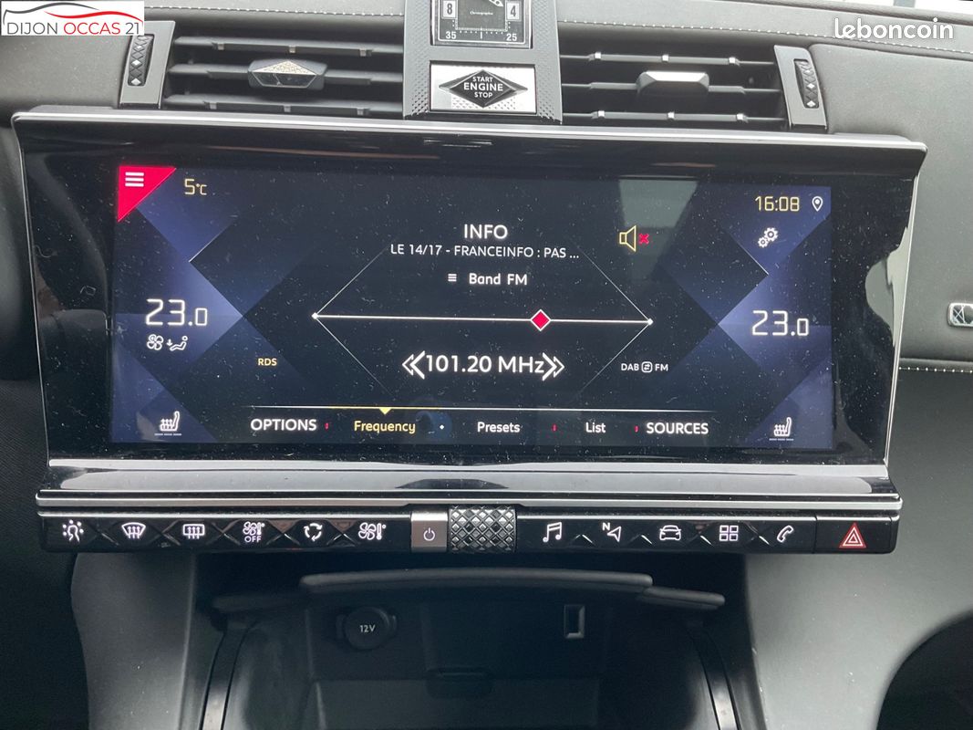 DS DS7 CROSSBACK BlueHDi 180 EAT8 Louvre (image 25)