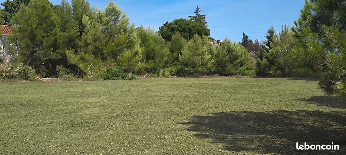 Terrain 1 430 m² Marseillette · 104 000 €