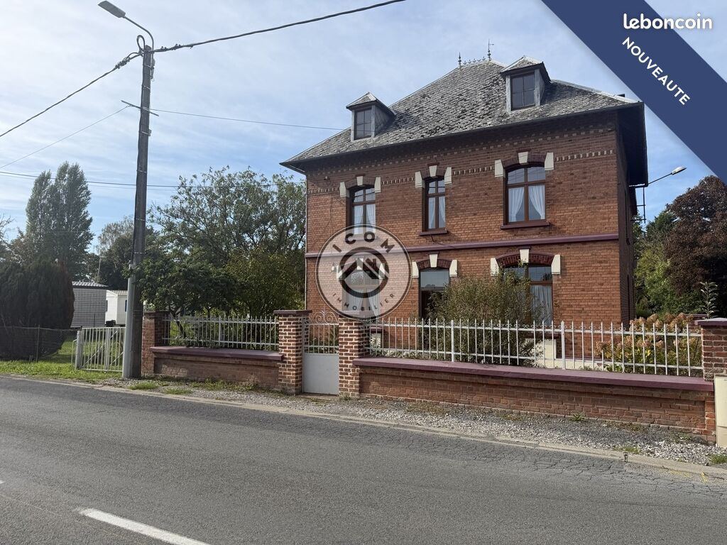 Maison 13 pièces 260 m² · à Gommegnies · 260 m² · 189 000 €