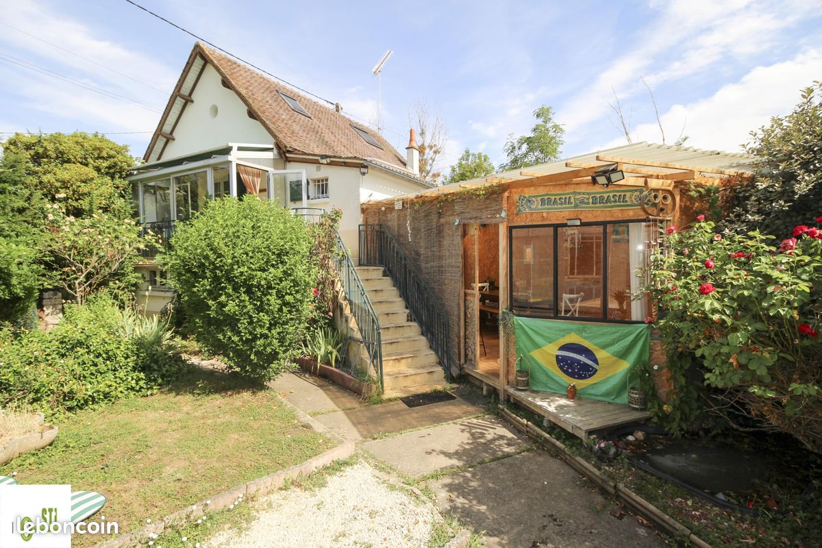 Maison 4 pièces 88 m² · à La Chapelle-sur-Aveyron · 88 m² · 127 800 €