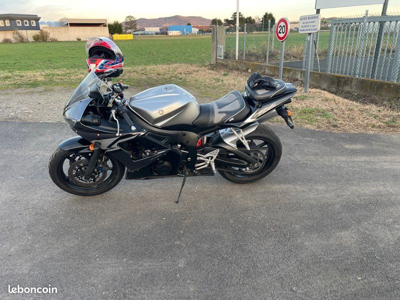 Motogp R6 2004 Vends R6 2004 - Motos