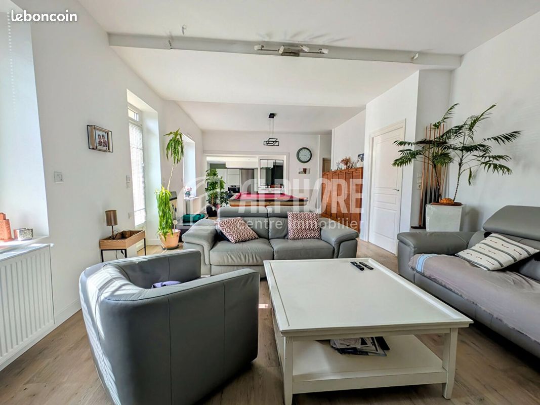 Maison 7 pièces 160 m² · à Cholet · 160 m² · 389 000 €