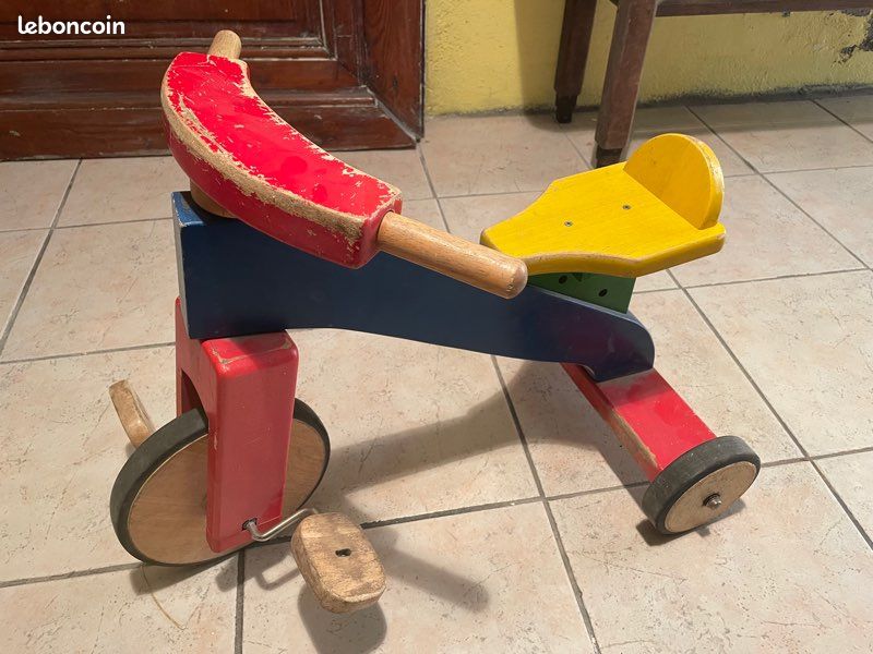 Tricycle bois massif (image 2)