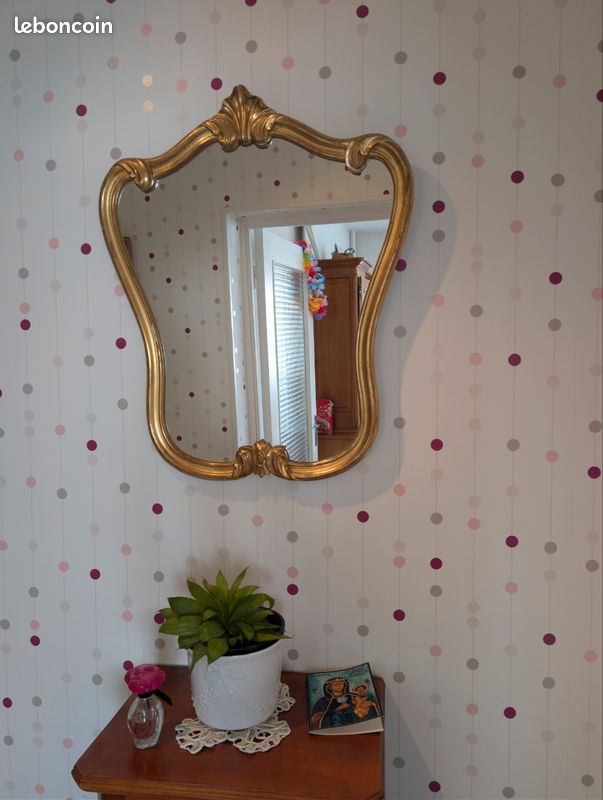 Miroir ancien doré style Louis XV / rocaille (image 1)