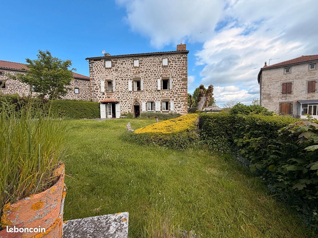 Maison 6 pièces 130 m² · à Talizat · 130 m² · 201 800 €