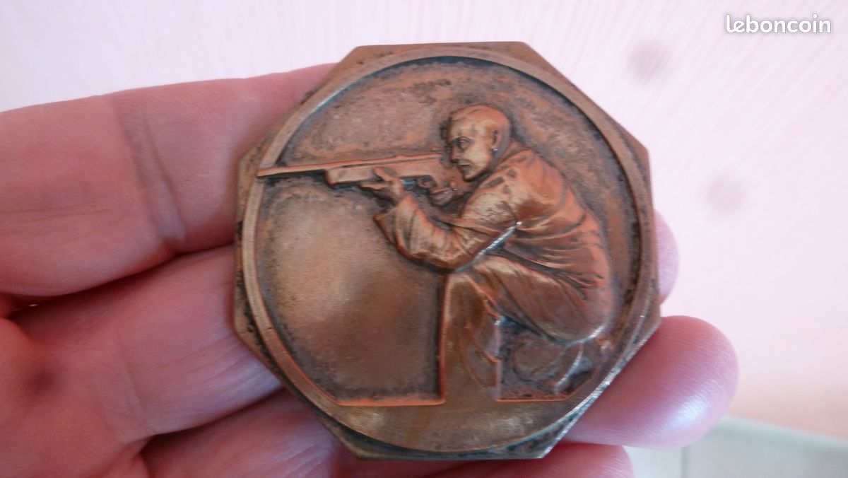 Medaille militaire, monobloc dit de Versailles - Médailles, Décorations