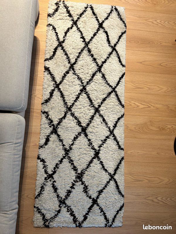 Tapis Nazar Rugs (image 1)