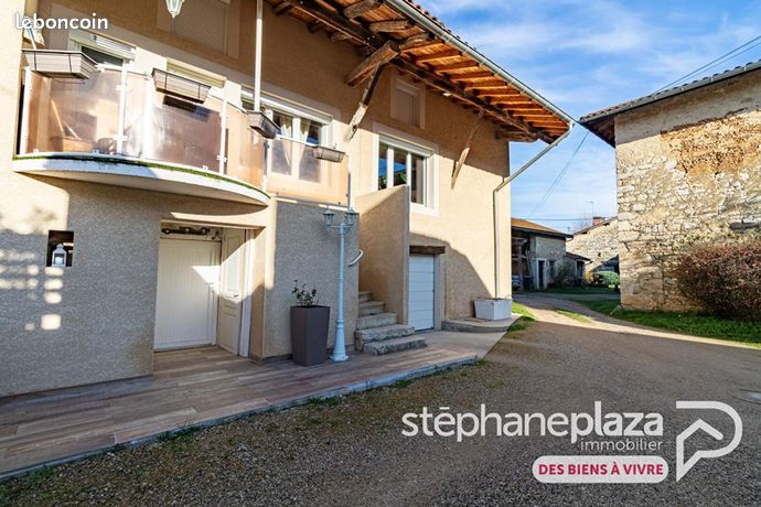 Maison 6 pièces 225 m²