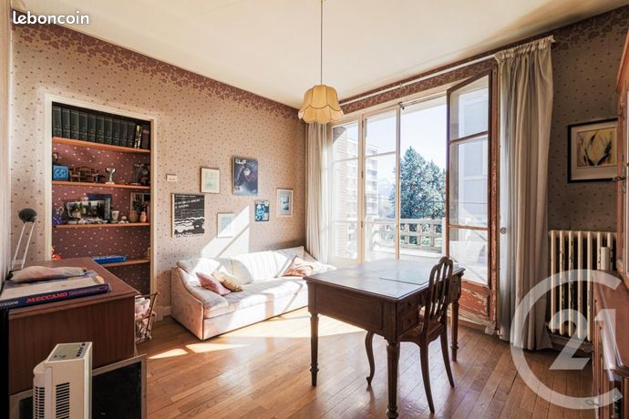 Maison de ville 7 pièces 231 m² — 12