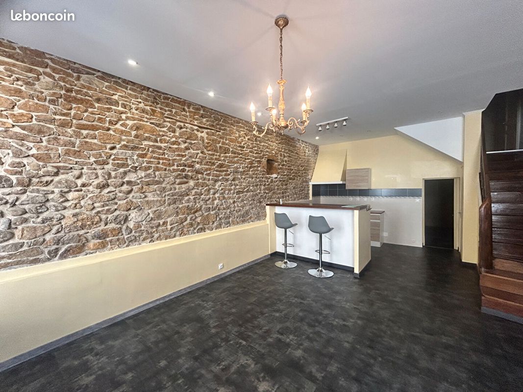 Maison 3 pièces 80 m² · à Ambérieu-en-Bugey · 80 m² · 695 €