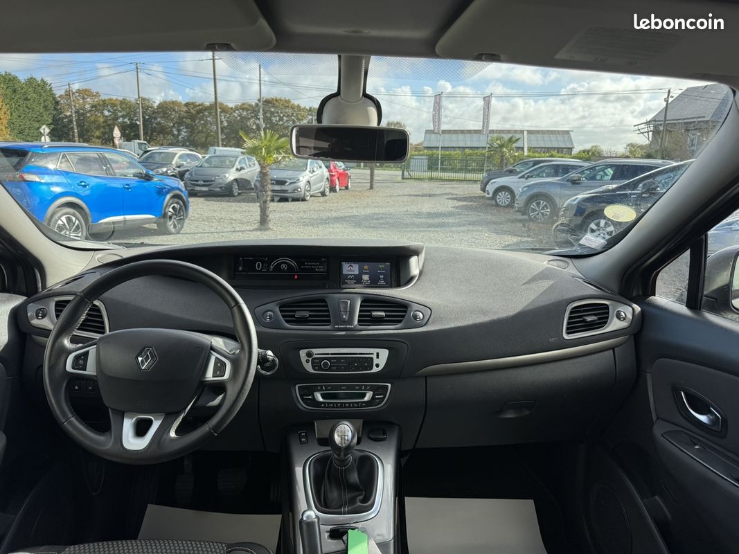 Renault SCENIC III XMOD 1.5 DCI 110CH ENERGY BUSINESS ECO² (image 9)