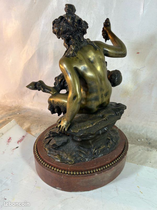 Sculpture en bronze signée Claudion – Bacchante et enfant bronze (image 6)